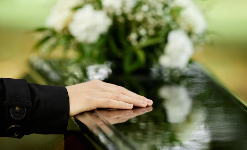 Mit dem Verlust umgehen: Wichtige Dienstleistungen, die Sie nach dem Tod eines geliebten Menschen in Betracht ziehen sollten